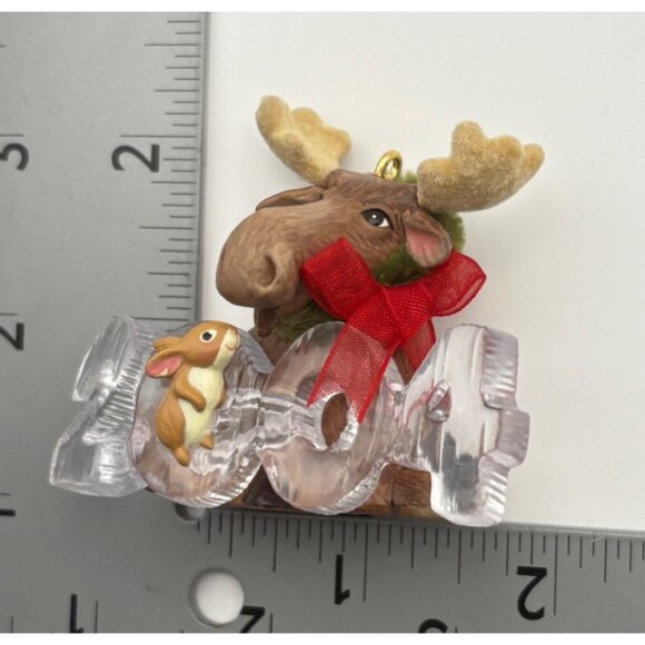 Hallmark Keepsake Cool Decade Christmas Tree Ornament Moose 2004 Bunny Wreath - Picture 3 of 7